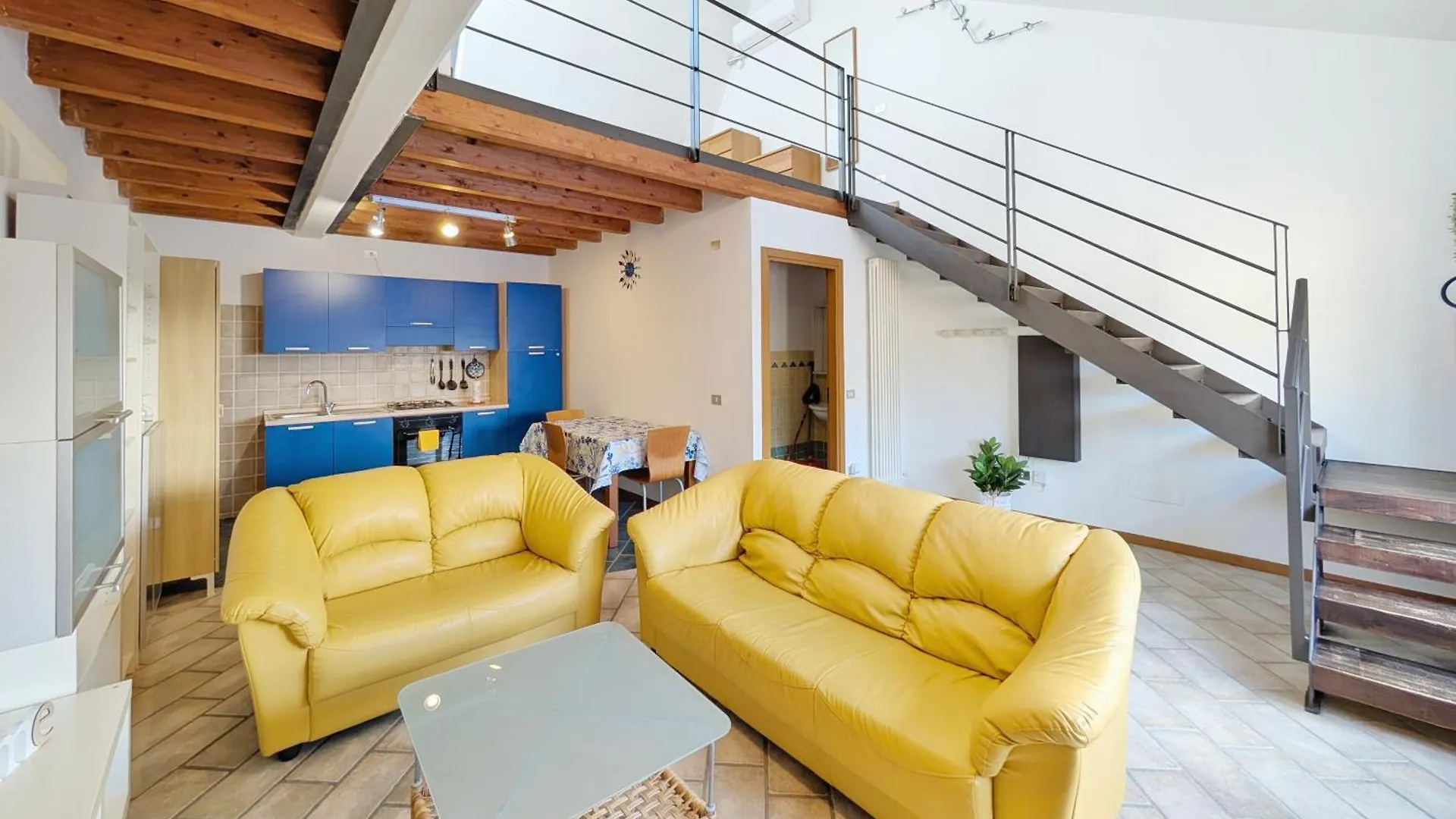 Urbino Loft - City Center On Foot Crema