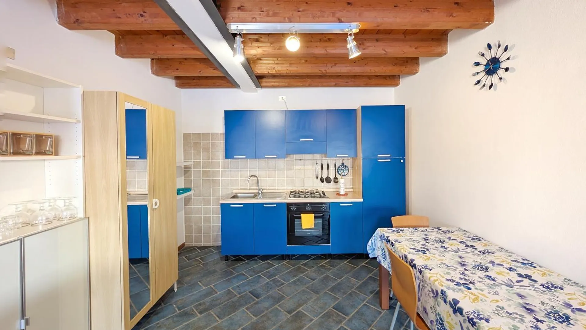 Apartament Urbino Loft - City Center On Foot Crema