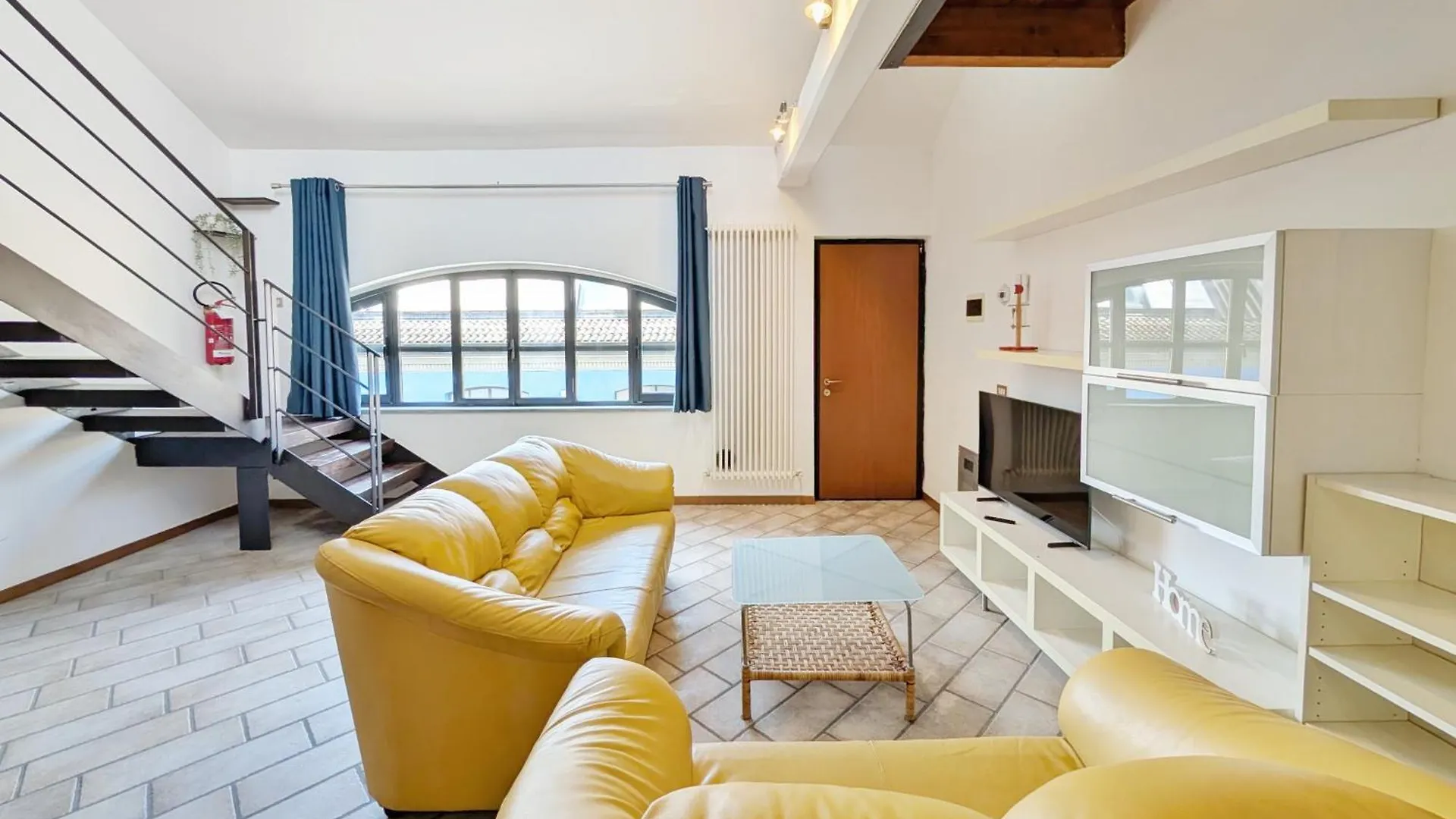 Urbino Loft - City Center On Foot Crema Italia